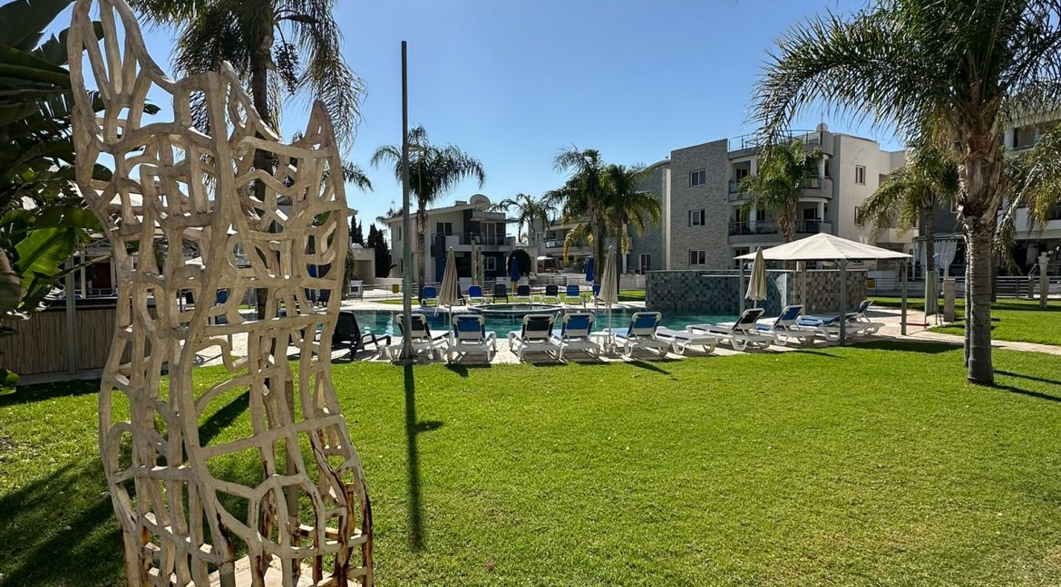 WhatsApp Image 2025-11-19 at 11.53.02 AM (1)